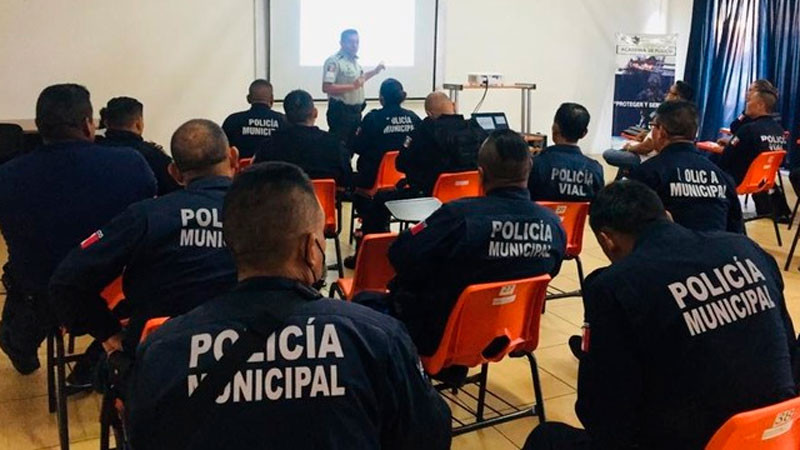 En Oaxaca capacitan a 300 policías municipales en materia de proximidad social 