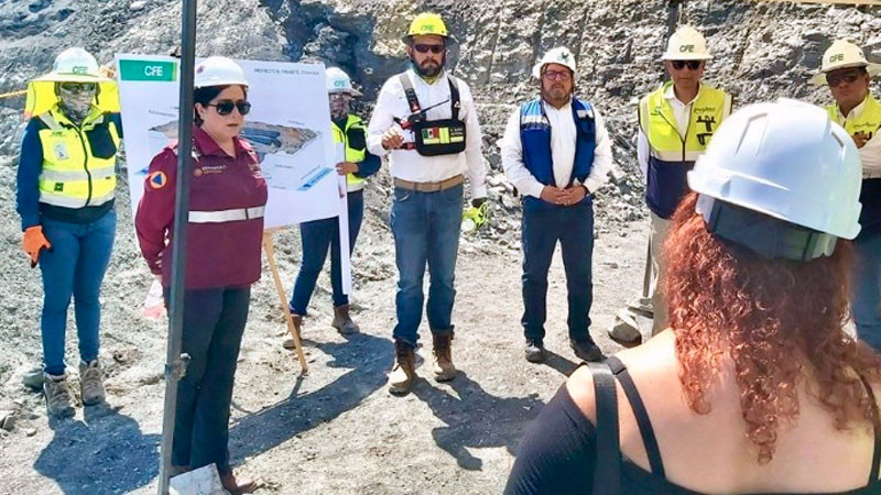 Realizan reunión informativa entre autoridades federales y familiares de mina “El Pinabete” 