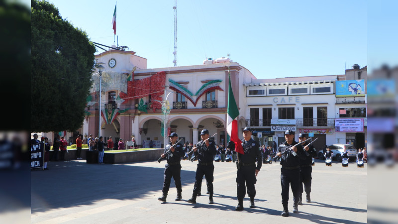 Téllez Marín preside acto cívico conmemorativo al CCII Aniversario de la Consumación de la Independencia de México