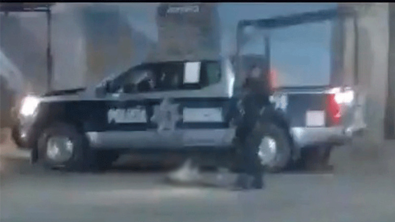 Policías atropellan a perrito hasta quitarle la vida en Ocotlán, Oaxaca; Fiscalía ya investiga