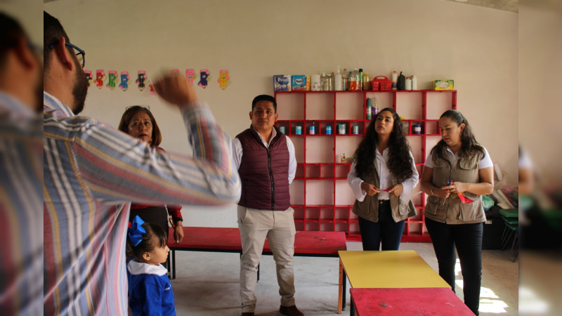 Uruapan: Luis Rangel asiste a inauguración de aula en escuela Jean Piaget