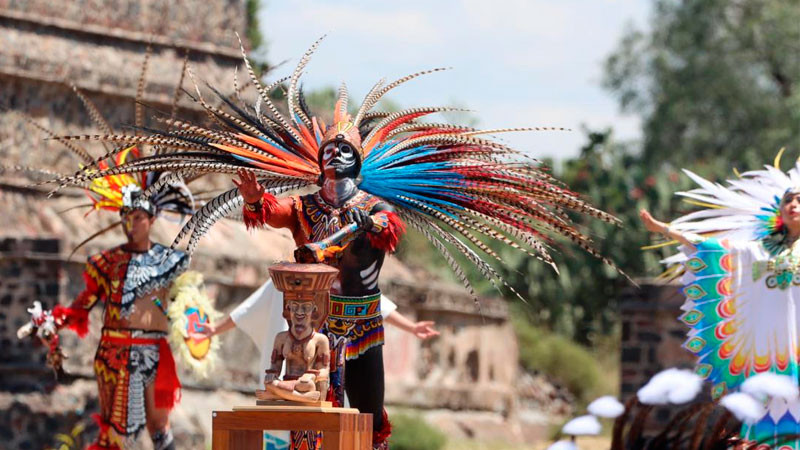Con encendido de fuego nuevo, Teotihuacán ilumina camino a Santiago 2023 