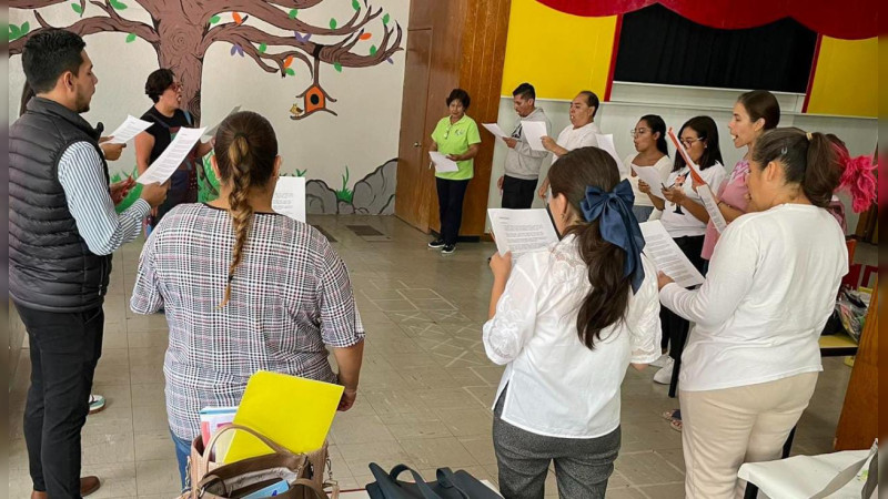 SEE imparte talleres de animación a la lectura para docentes