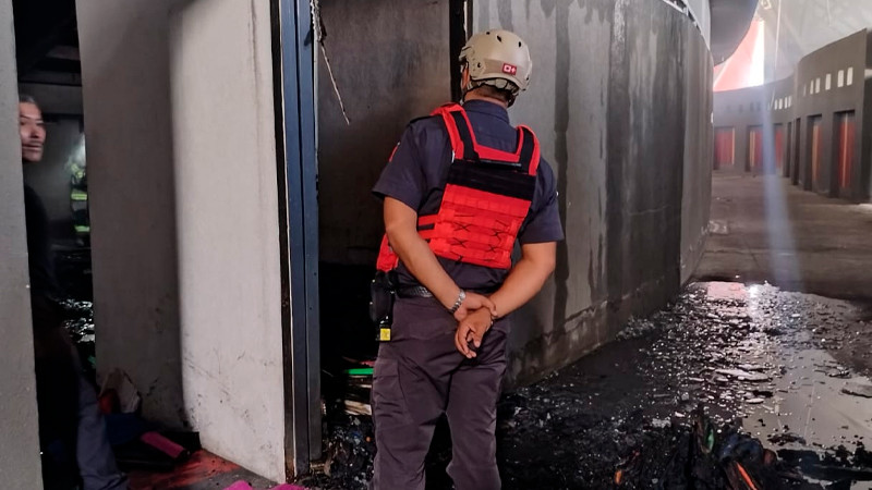 Se registra incendio en Complejo Deportivo Bicentenario, en Morelia