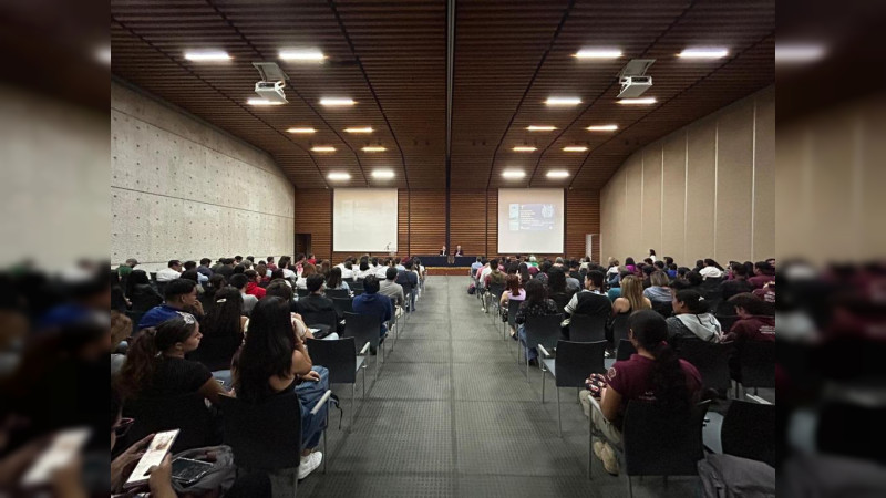 Posgrados deben estar actualizados y alineados a las demandas de la sociedad: Fonseca Madrigal