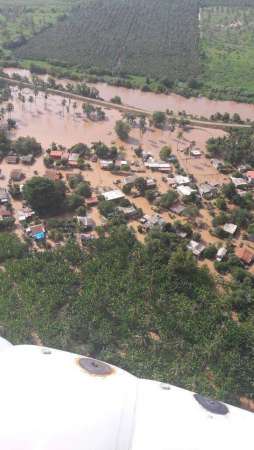 Evacúan a 20 familias de Cihuatlán, Jalisco, por tormenta Newton - Foto 0 