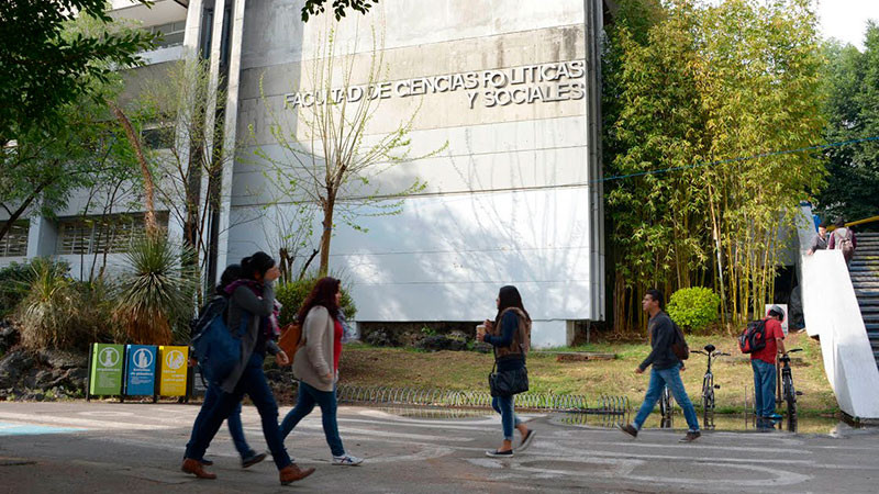 Por fumigación suspenden clases en Facultad de Ciencias Políticas de la UNAM 