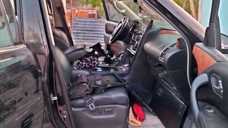 Detienen a 3 a bordo de una camioneta con fusiles de asalto en Tamaulipas