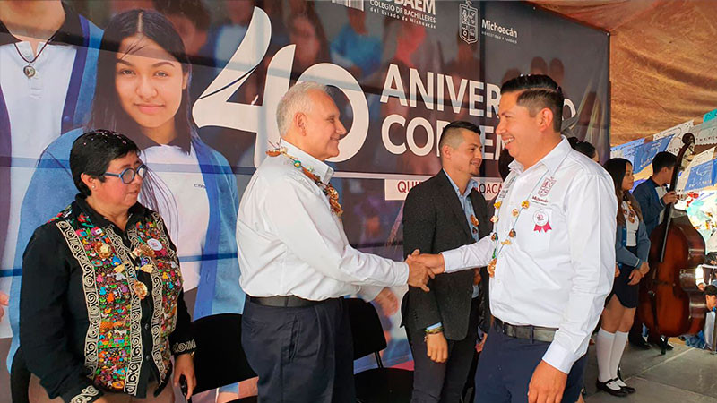 Cobaem cumple 4 décadas de brindar educación en Quiroga