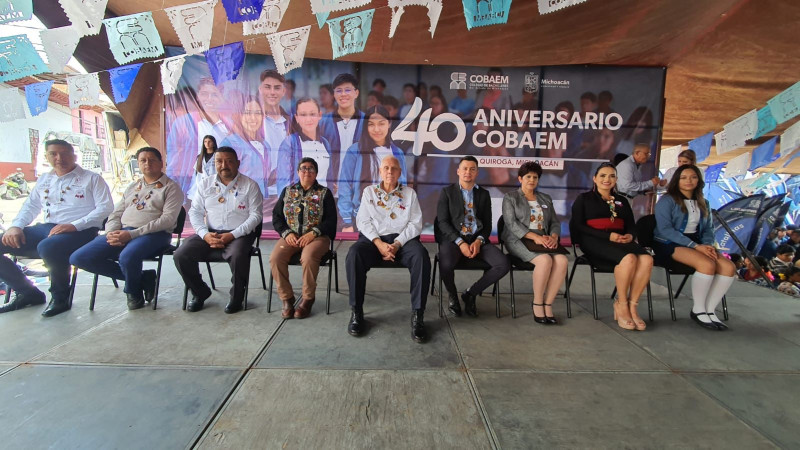 Cobaem cumple 4 décadas de brindar educación en Quiroga