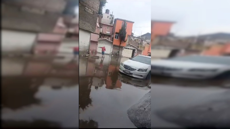 Tras inundaciones provocadas por las lluvias en Ecatepec, suspenden servicio de línea 1 y 4 de Mexibús 