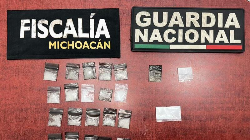 Al interior de un bar en Morelia, encuentran droga y detienen a 14 personas