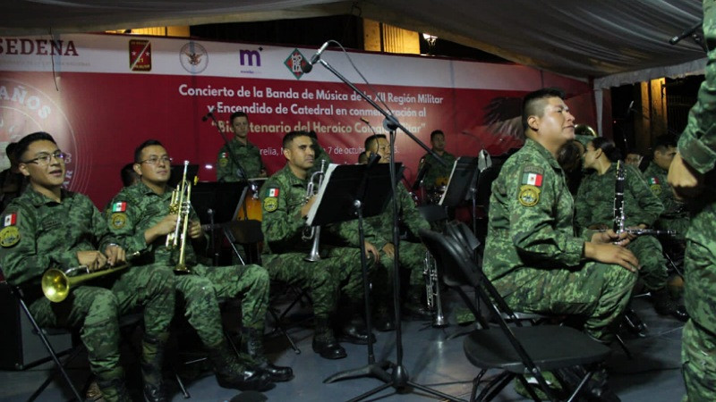 Con éxito total la Banda de Música del Ejército Mexicano puso a bailar a más de 6 mil morelianos