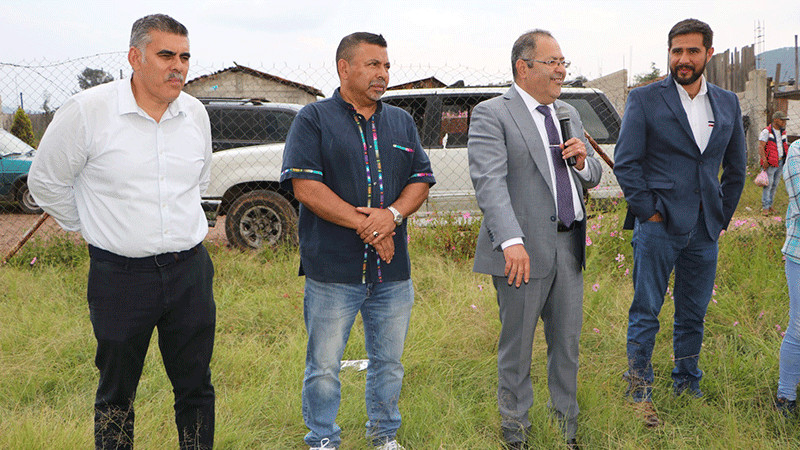 José Luis Téllez Marín entregó apoyos sociales a familias de Ciudad Hidalgo 