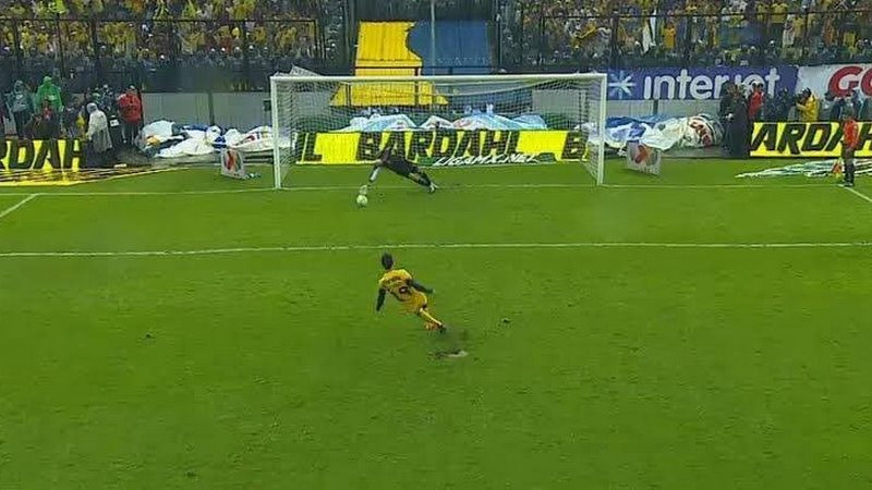 Todo era culpa de Layún; el futbolista mexicano anuncia su retiro del futbol 