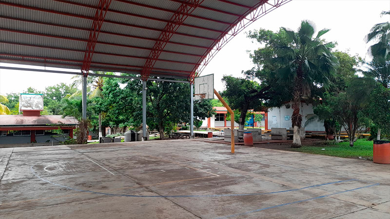 Cecytem suspende clases en 6 planteles de la Costa por tormenta tropical Max 