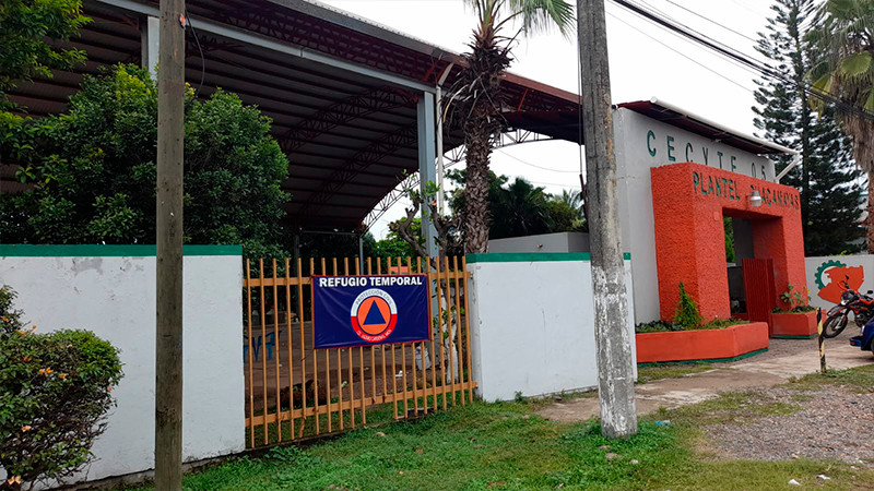 Cecytem suspende clases en 6 planteles de la Costa por tormenta tropical Max 