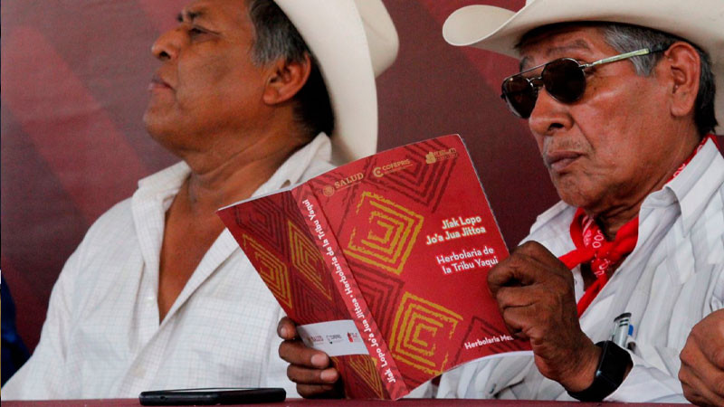 Pueblo Yaqui recibe primeros ejemplares del nuevo Farmacopea de medicina tradicional 