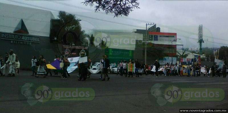 Manifestantes de la Universidad Intercultural marchan en Morelia - Foto 2 