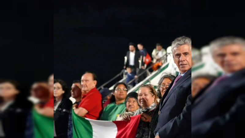 Aterriza en México segundo avión de la FAM desde Israel con 144 mexicanos