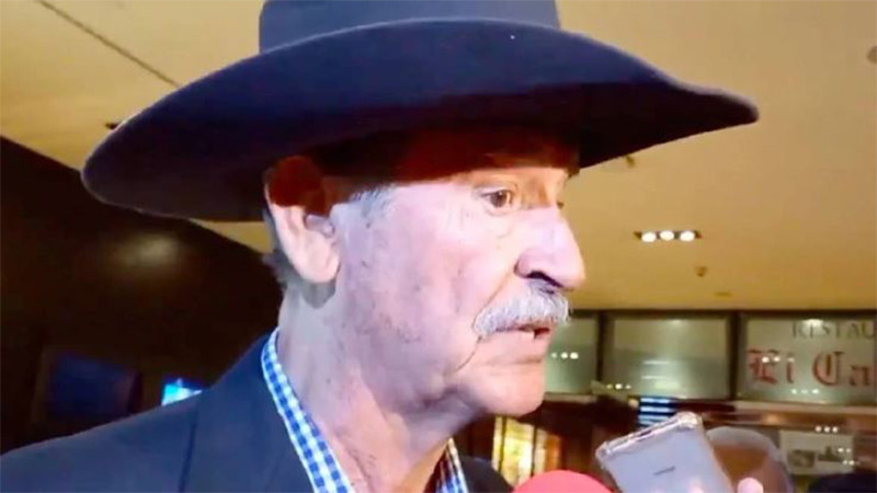 Vicente Fox recibe críticas por su mensaje de apoyo a Xóchitl Gálvez en Twitter 