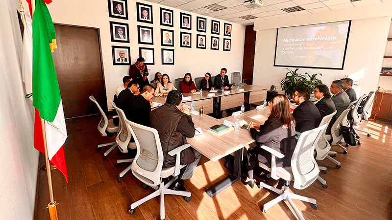 Comparte Michoacán buenas prácticas educativas con Estado de México