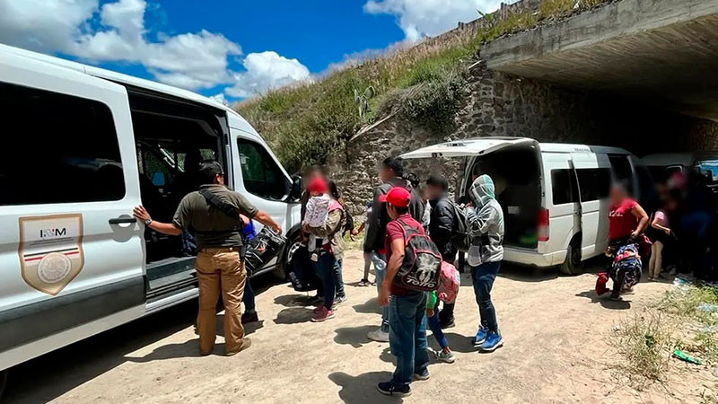 Empresa inicia pago de seguro a víctimas de accidente que dejó 16 migrantes muertos en Oaxaca 