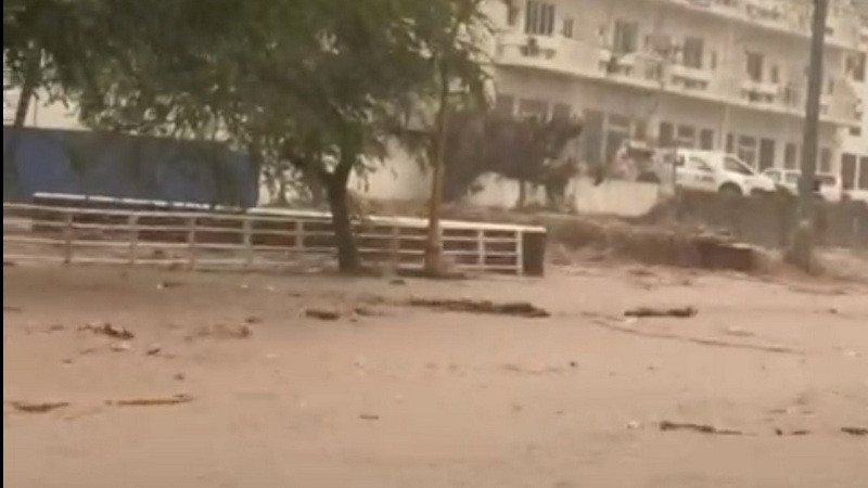 Fuertes lluvias provocan severas inundaciones en Puerto Vallarta, tras el paso de “Lidia” 