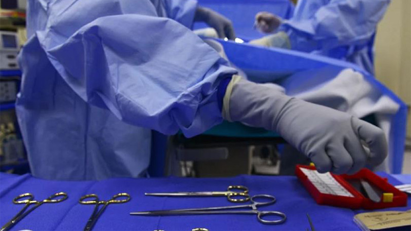Tres mujeres en estado crítico tras cirugías en clínicas de belleza en Durango 