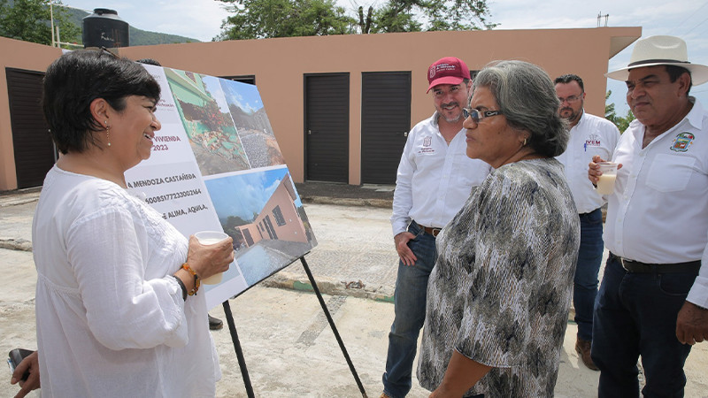Gobierno entrega viviendas nuevas a damnificados del sismo de 2022