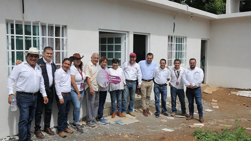 Gobierno entrega viviendas nuevas a damnificados del sismo de 2022