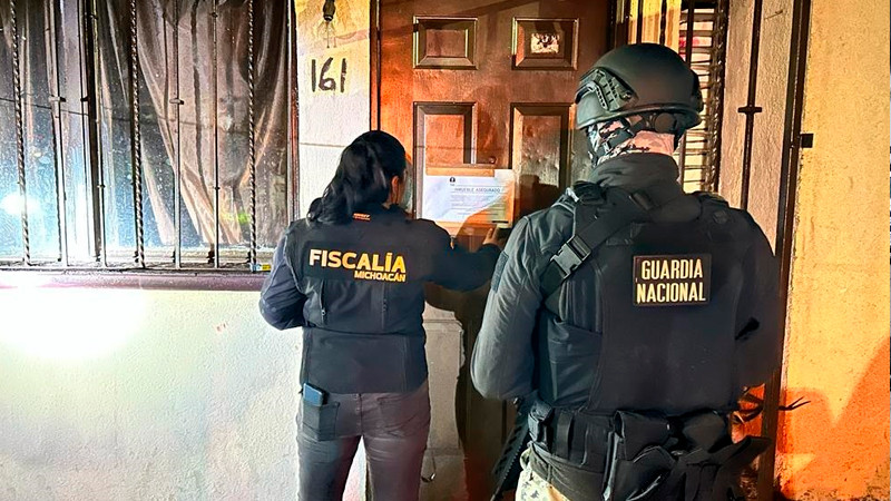 Aseguran dos inmuebles y una persona, tras dos cateos en Morelia, Michoacán