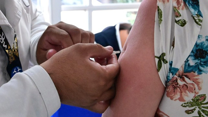 Este lunes inicia vacunación contra COVID-19 e Influenza en todo México  