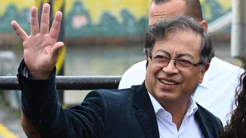 Presidente de Colombia amenaza con romper relaciones con Israel 