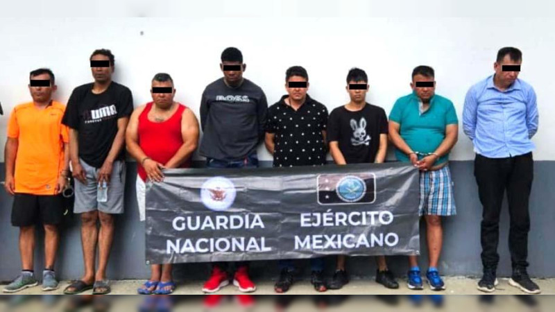 Vinculan a proceso a 8 colombianos detenidos en Michoacán: Fabricaban explosivos para drones 