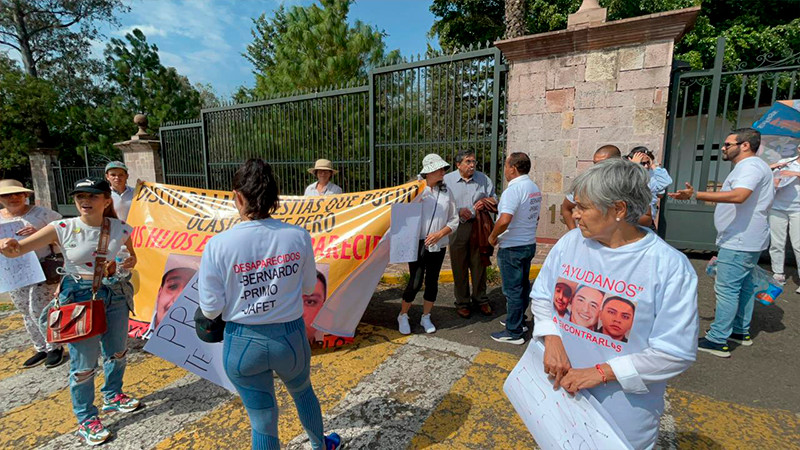 Familiares de desaparecidos en Jiquilpan exigen audiencia con el Gobernador Bedolla