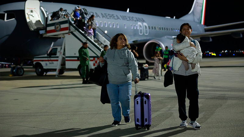 Arriban al AIFA 275 mexicanos a bordo de aviones de la Fuerza Aérea Mexicana  