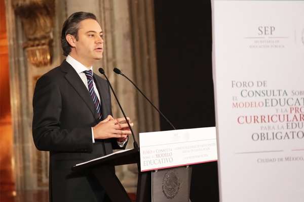SEP actuará si se condiciona la enseñanza, asegura Nuño Mayer 