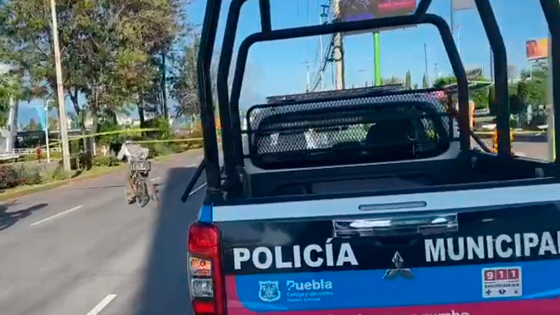 Ataque armado deja una persona sin vida y otra muerta en plaza comercial de Puebla  