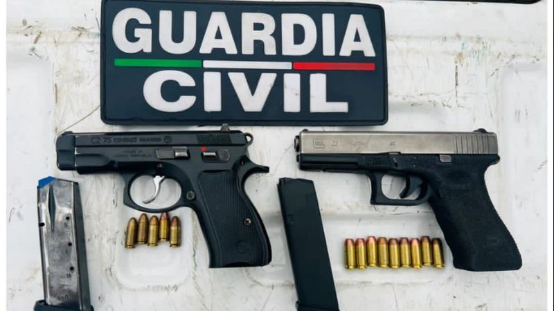 Guardia Civil detiene a tres en posesión de dos armas de fuego en Zamora