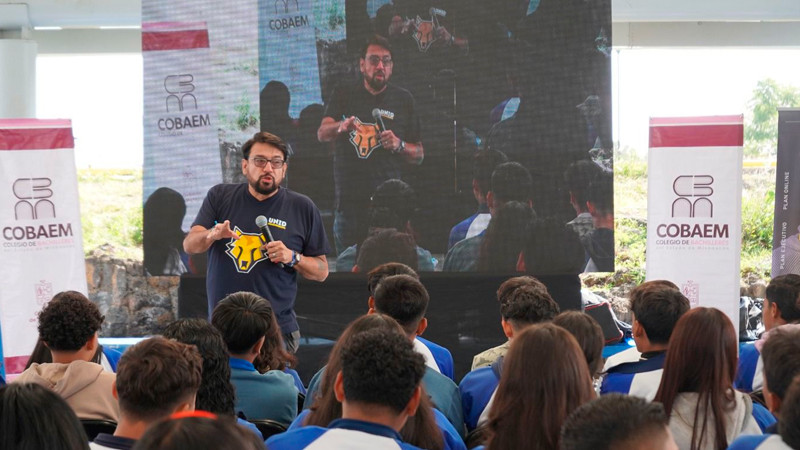 Cobaem advierte a estudiantes sobre riesgos de adicciones 