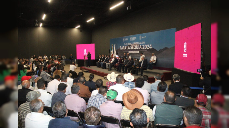 Entrega Bladimir González Proyecto Hídrico para Construcción de Plantas Tratadoras en Tarímbaro
