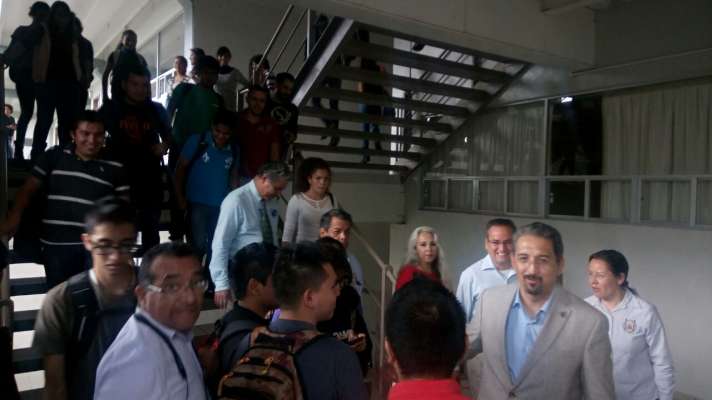 Medardo Serna González realiza un recorrido por las sedes alternas  de la UMSNH - Foto 0 