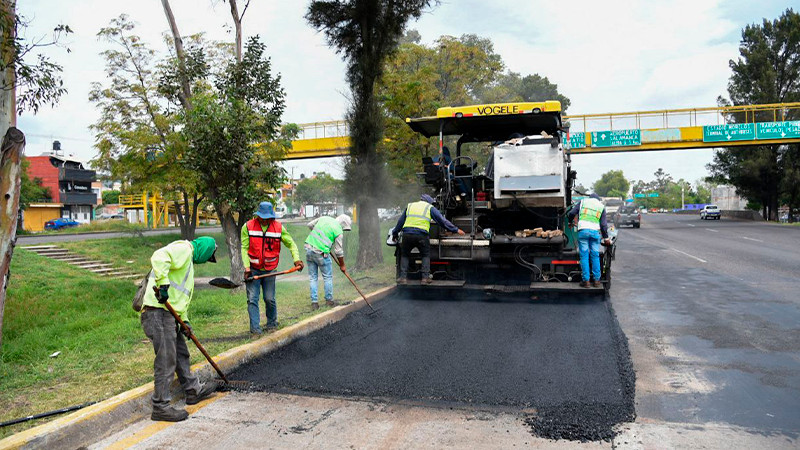 Arranca SCOP mantenimiento en Libramiento de Morelia