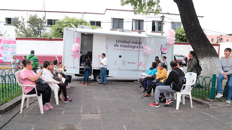 Con rodada rosa, Gobierno estatal conmemora lucha contra el cáncer de mama