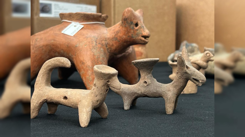 Escuela de EU regresa a México 60 piezas arqueológicas