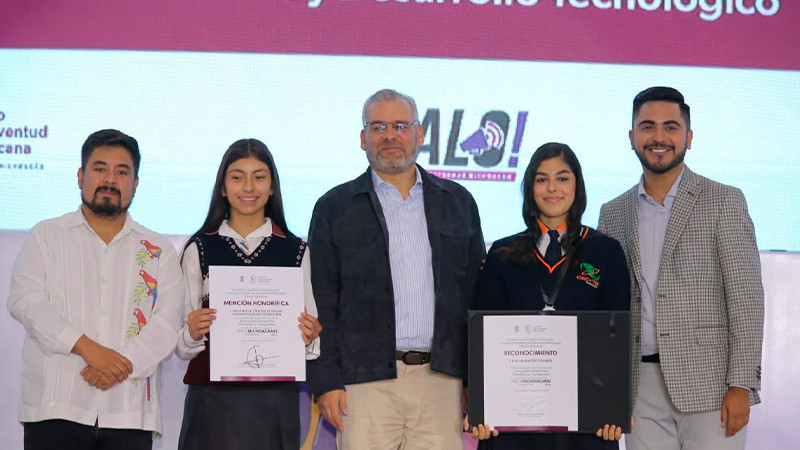 Inaugura Bedolla Festival Jalo y entrega Premio Michoacano de la Juventud 2023