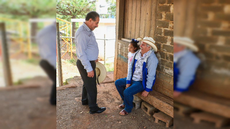 Sigue la atención del gobierno de Nacho Campos en la zona rural de Uruapan