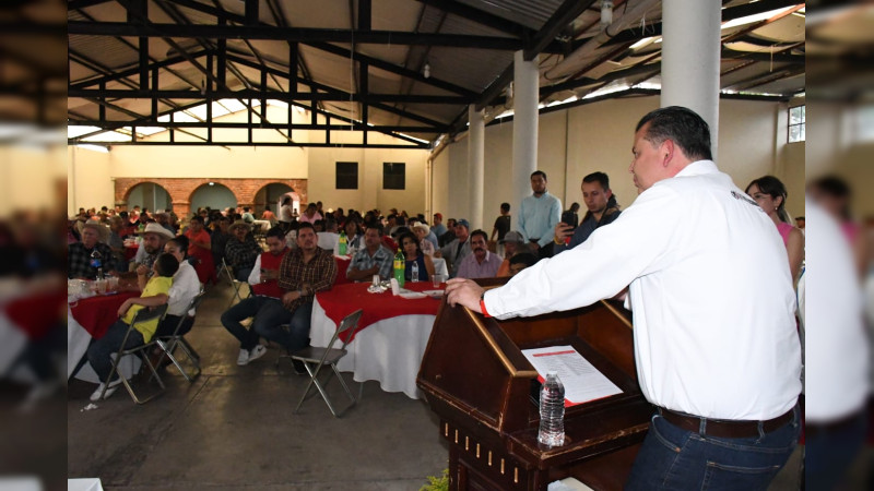 Quien traiciona al Frente Amplio por México, traiciona a Xóchitl Gálvez: Memo Valencia