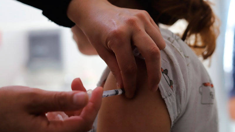 Salud Michoacán ha aplicado más de 15 mil vacunas contra el VPH 